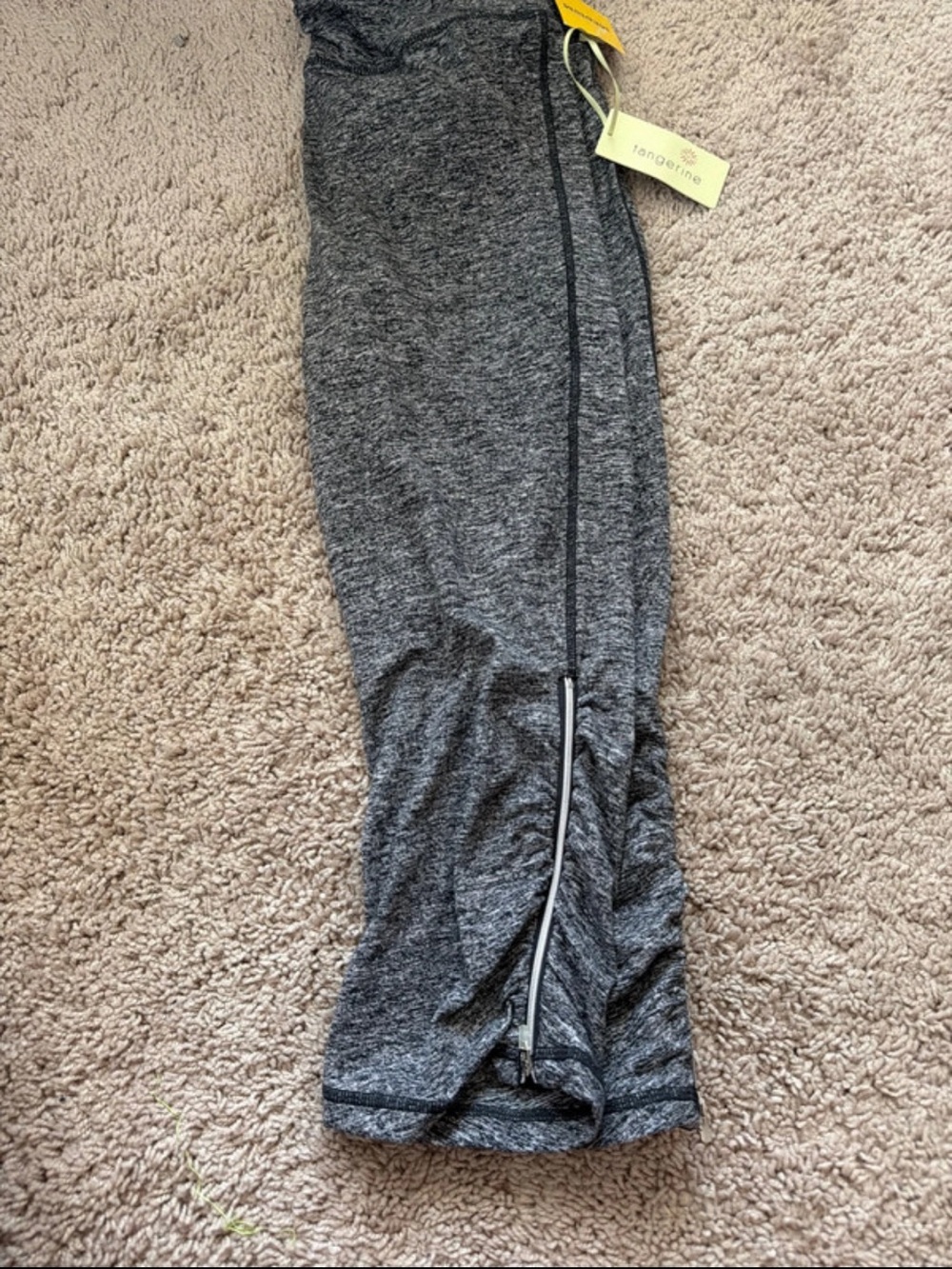 NWT Tangerine gray medium Heather Active Leggings with Side Zip